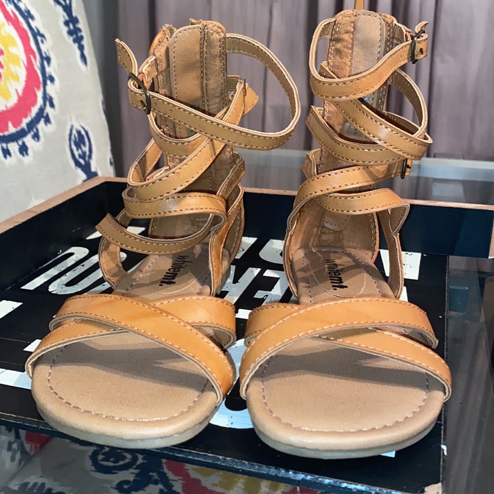 Size 1 girls Gladiator sandals.